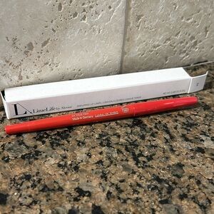 Limelife Lip Liner - new in box - 04 True Red